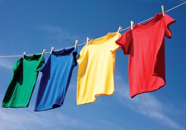 cách giặt quần áo mới mua không bị phai màu