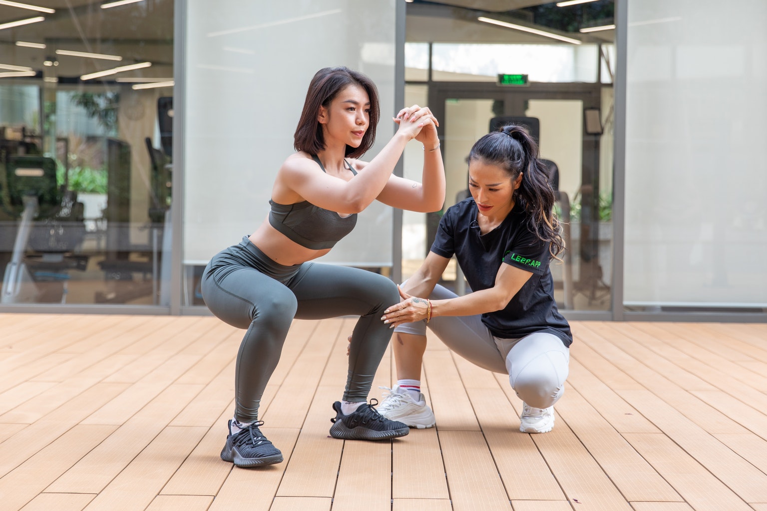 Mặc quần tập gym không bị lộ