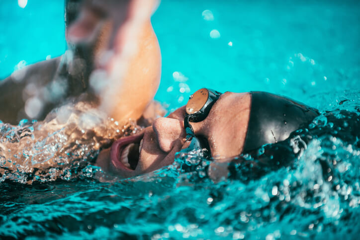 bơi 1000m tốn bao nhiêu calo