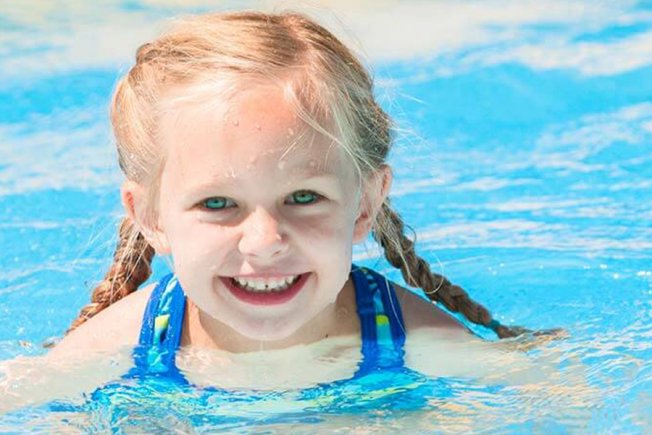 Nhấn vào ảnh để phóng to trẻ em nên học bơi từ mấy tuổi